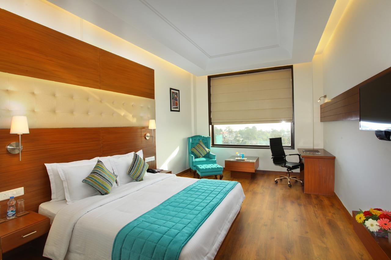 Rs Sarovar Portico