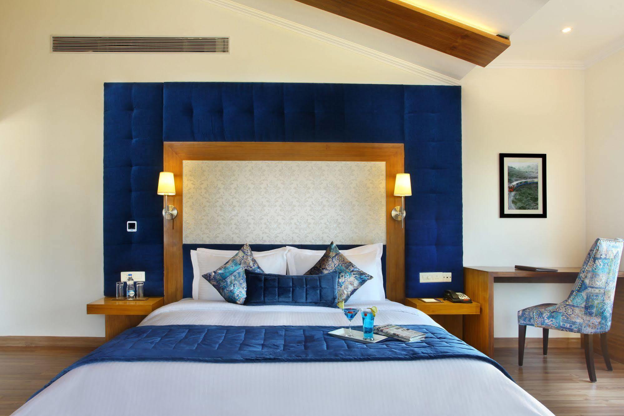 Rs Sarovar Portico Palampur